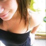 Jeune femme de 25 ans sur Bordeaux cherche un homme