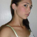 Louisa de 22ans sur Cannes cherche un homme